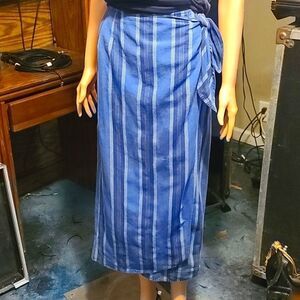 Leslie Fay sport Vintage navy blue pin stripe mock wrap skirt